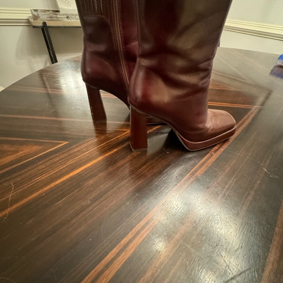 SOLD - Picture 4 of 5